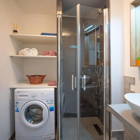 Zara Apartment *